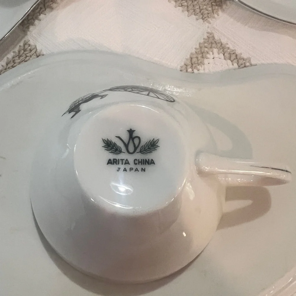 Arita Snack plates and tea cup Pattern name Rikisha Set of 5 Vintage